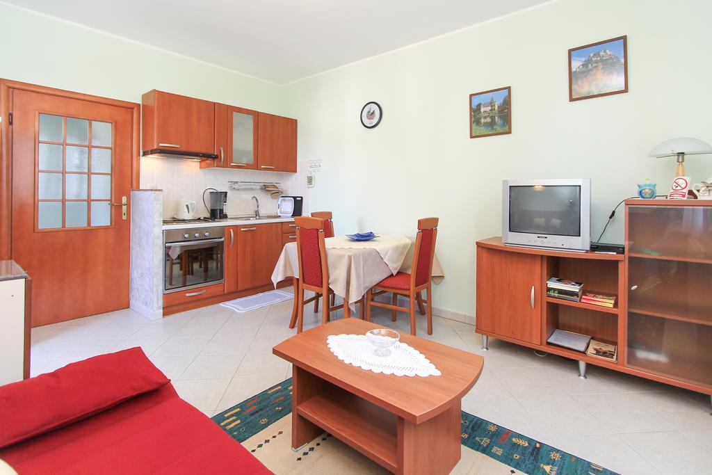 Apartments Silvia Poreč Zewnętrze zdjęcie